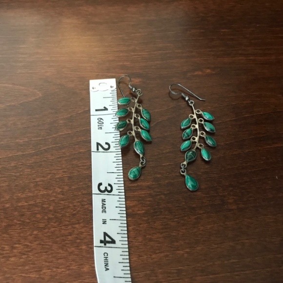 925 Sterling silver vintage style malachite leaf earrings - Picture 4 of 5
